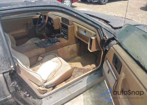 1987 Pontiac Fiero Gt z USA, uszkodzony, nr VIN 1G2PG1198HP209135